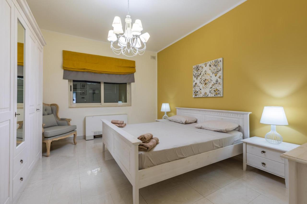 Villa Palma - Sunset Sea Views With Pool, Jacuzzi, Sauna And Games Room Меллиеха Экстерьер фото