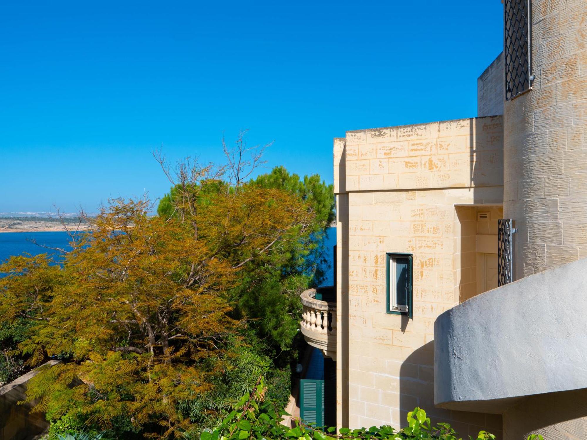 Villa Palma - Sunset Sea Views With Pool, Jacuzzi, Sauna And Games Room Меллиеха Экстерьер фото